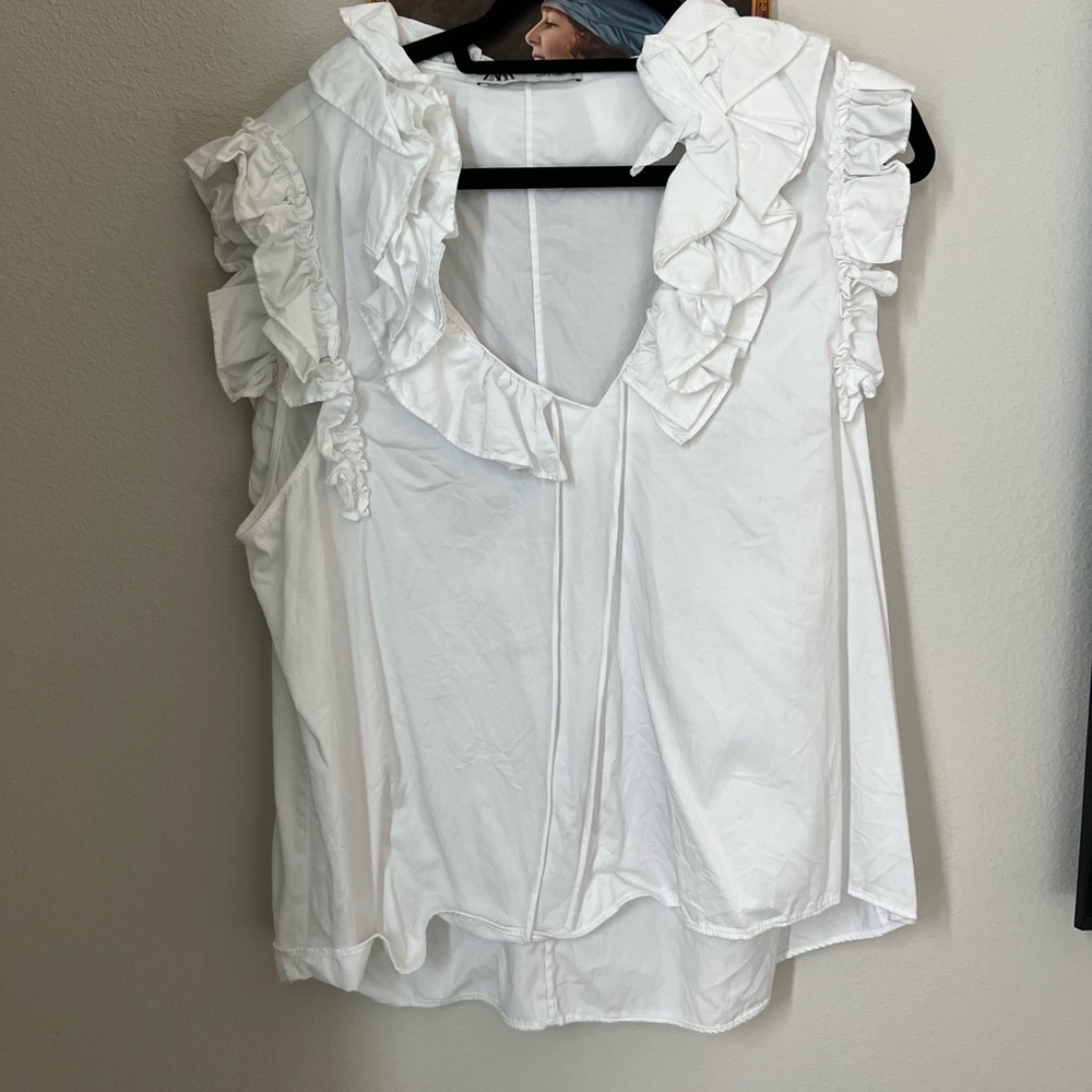 Zara white spring grill top